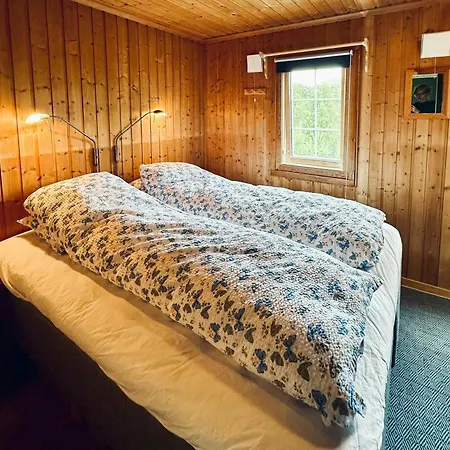 Retro In Scenic Sinnes Location Feriehus *