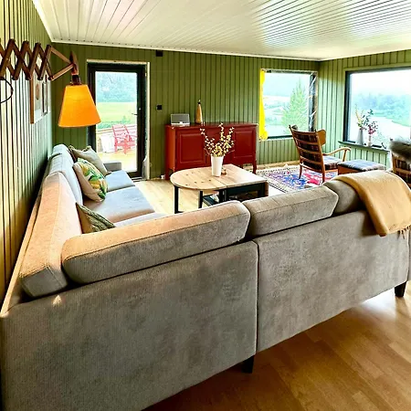 Retro In Scenic Sinnes Location Ferienhaus Tjorhom